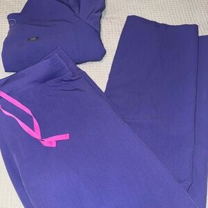 Figs Livingston purple scrub bottoms size L/P